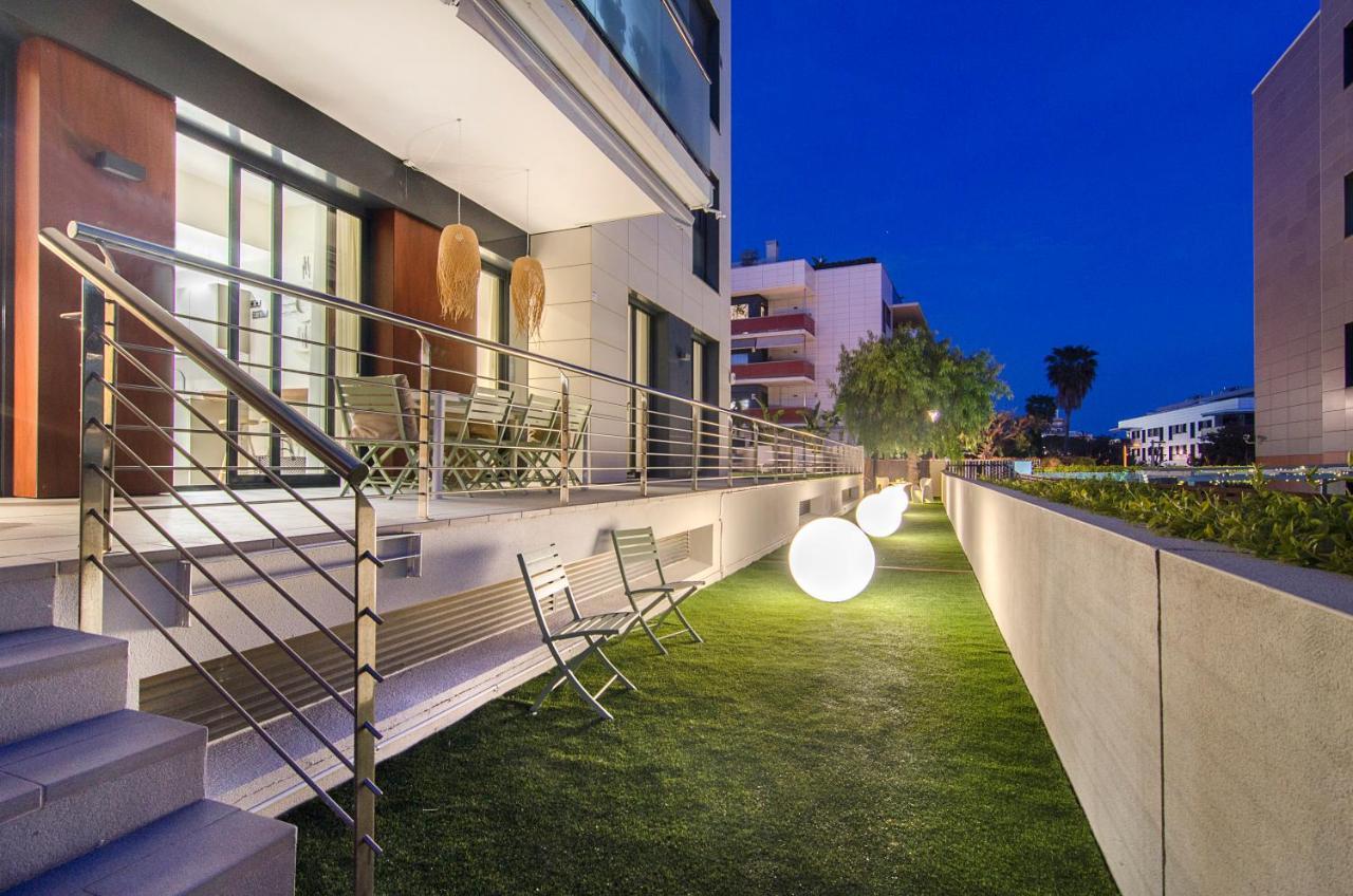 Sitges Spaces Garden Paradise 3 Bedroom, 3 Bathroom, Huge Private Garden-Terrace, Pool- Sleeps Up To 8 Extérieur photo